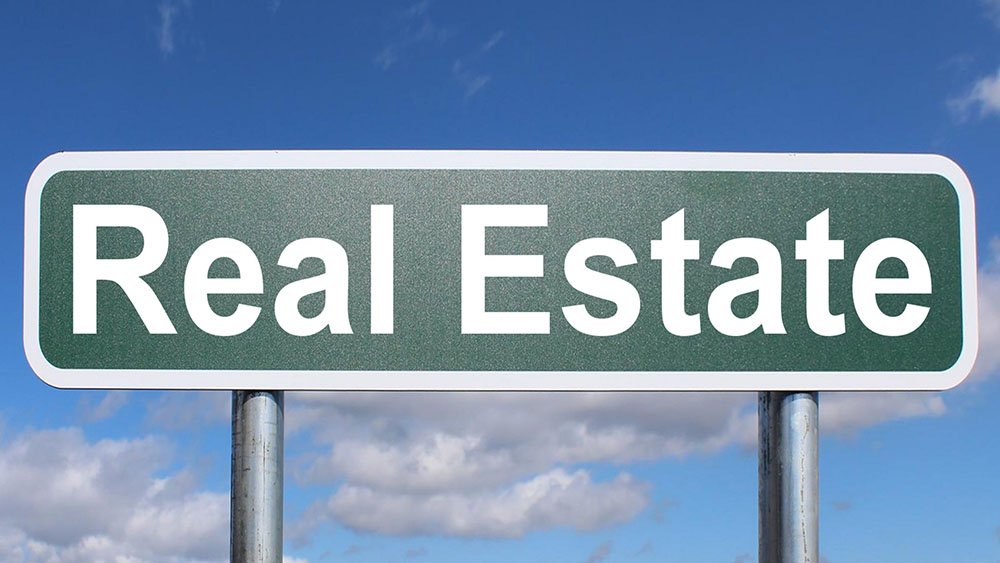 How to Evaluate Commercial Property Investments in 2025: A Comprehensive Guide